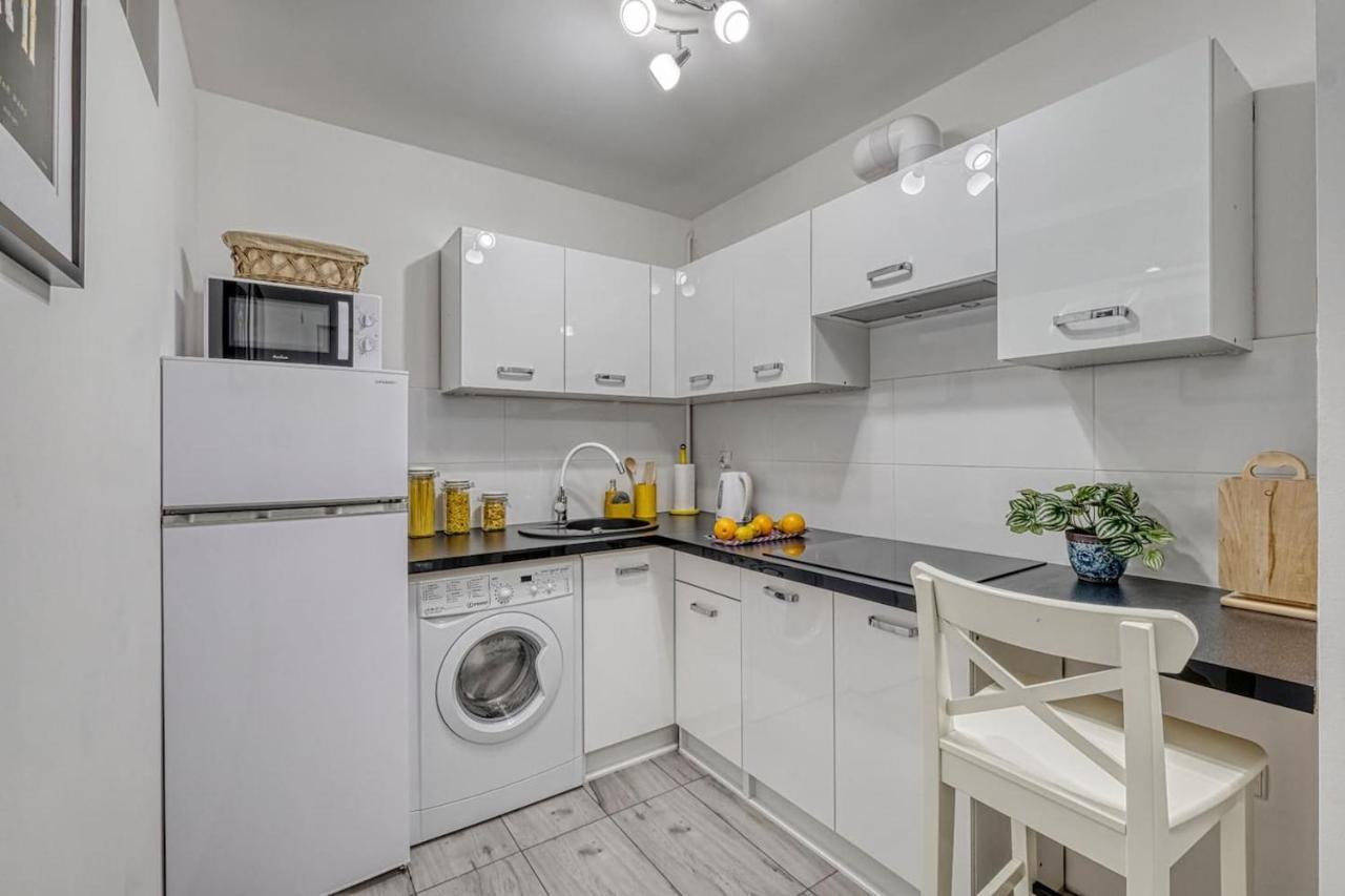 3beds In Citycenter Fast Wifi Apartament